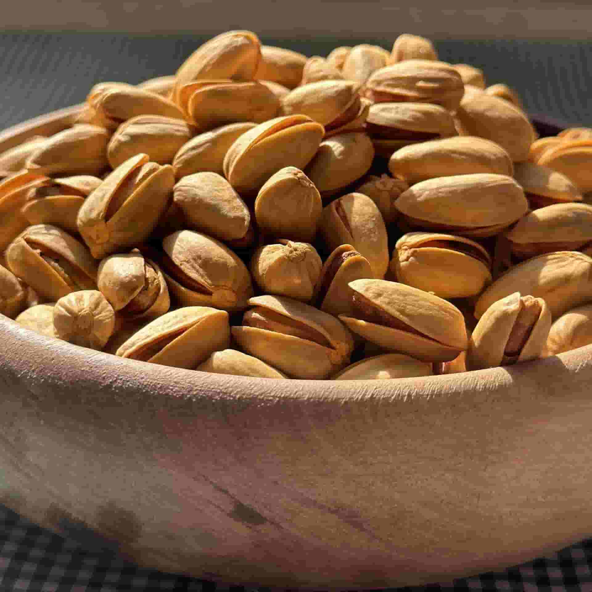 تصویر 3 از پسته اکبری شور ممتاز با طعم اصیل ایرانی
